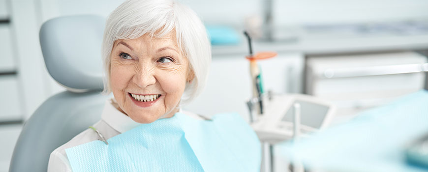 Zahn Zentrum Hille: Zahnbehandlung für Senioren